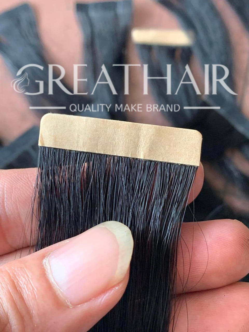 Natural-color-tape-in-straight-hair-extension