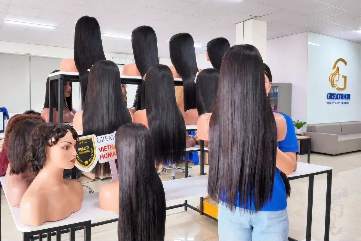 Glueless Wig Everything You Need To Know 2 glueless wigs human hair