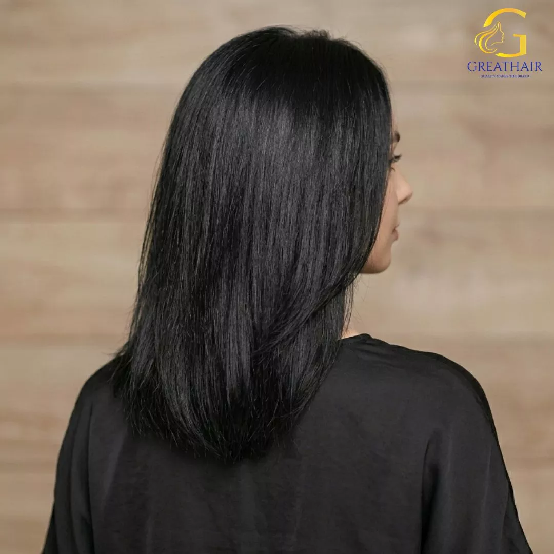 Black Straight Seamless Clip-in Hair Extensions 1